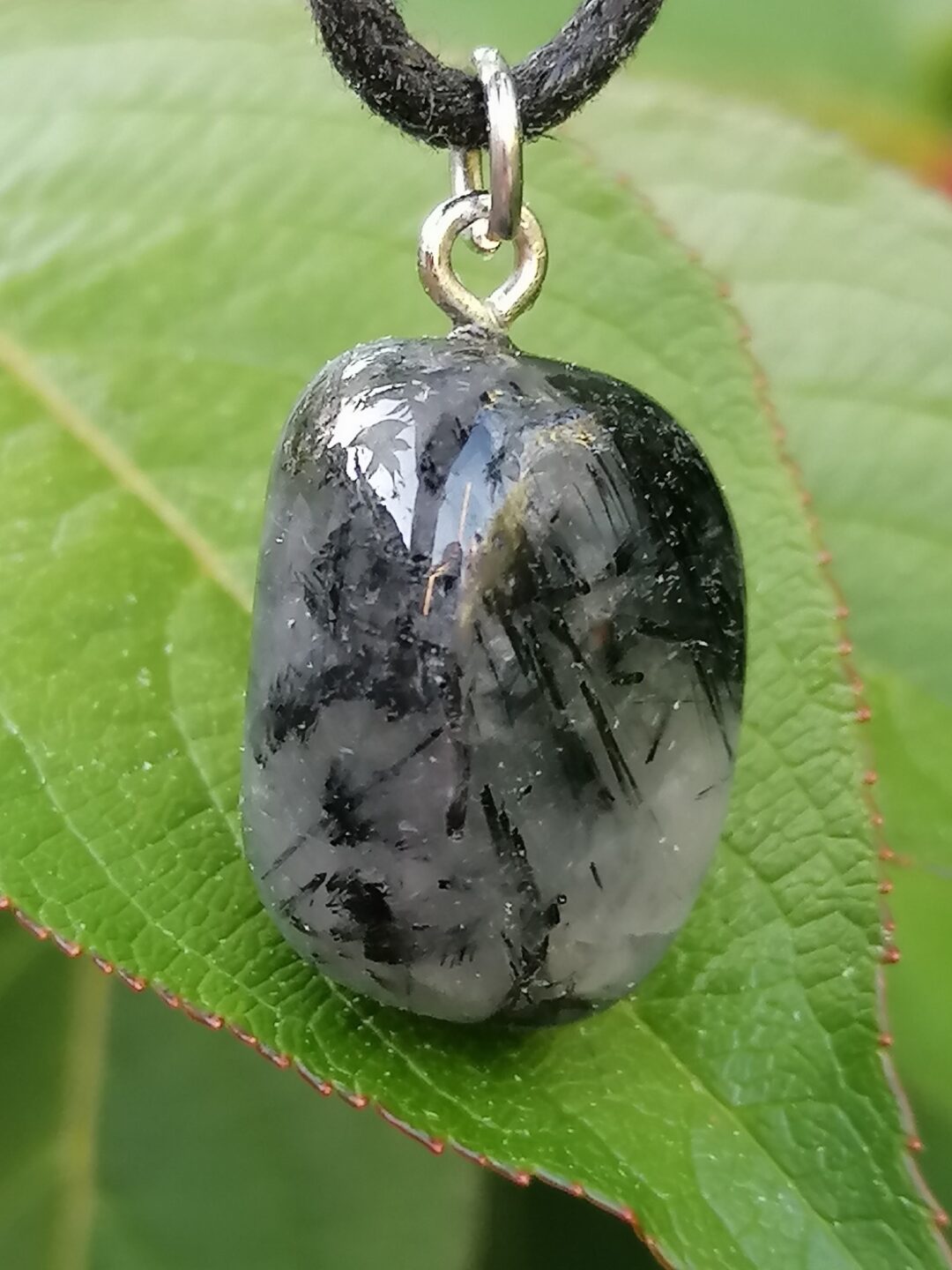 pendentif en quartz tourmaline